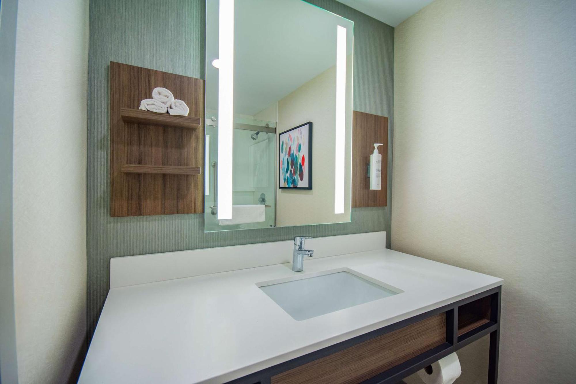 Hilton Garden Inn Danbury Eksteriør billede