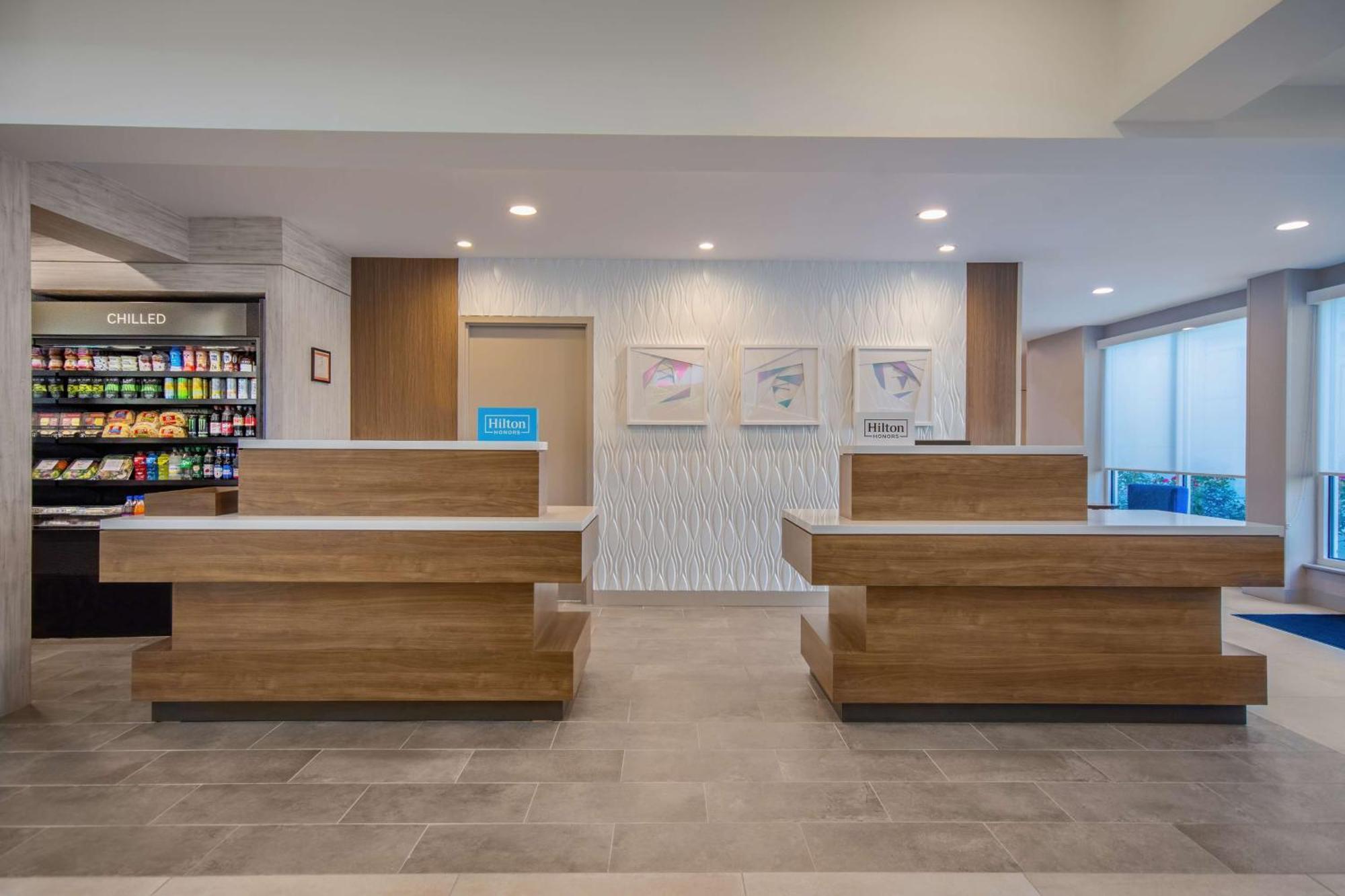 Hilton Garden Inn Danbury Eksteriør billede