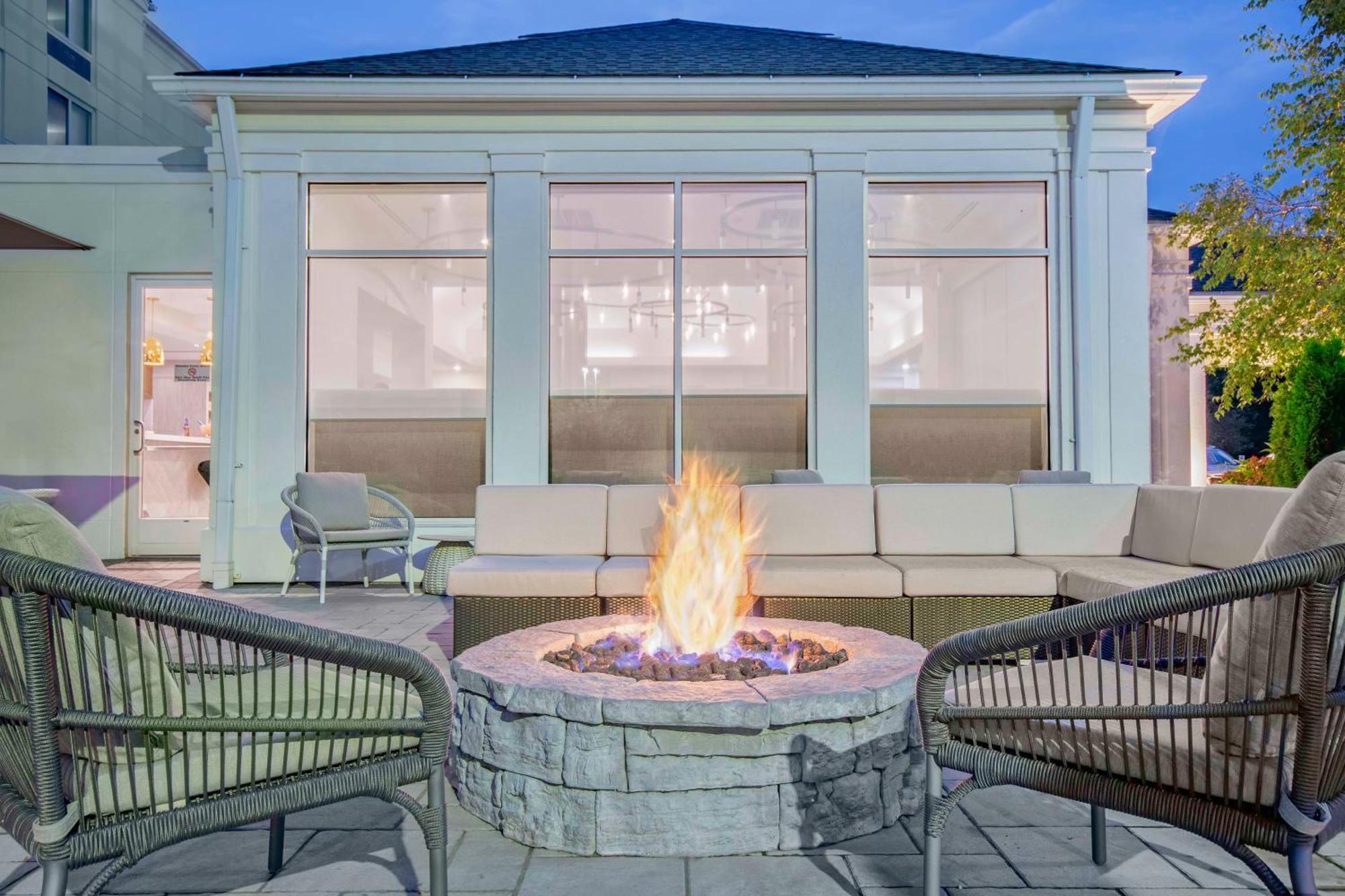 Hilton Garden Inn Danbury Eksteriør billede