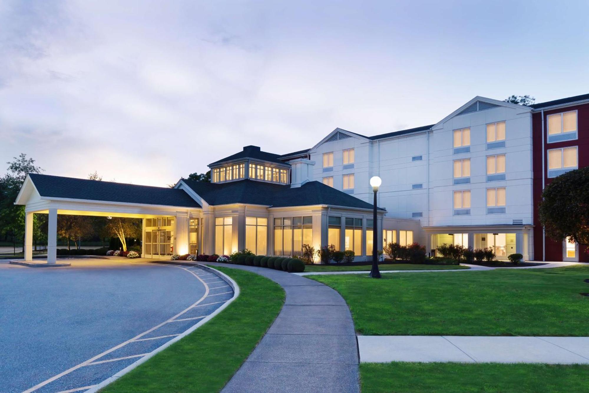 Hilton Garden Inn Danbury Eksteriør billede